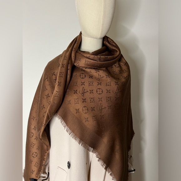 Monogram Shine shawl / scarf Louis Vuitton LV - Picture 6 of 9
